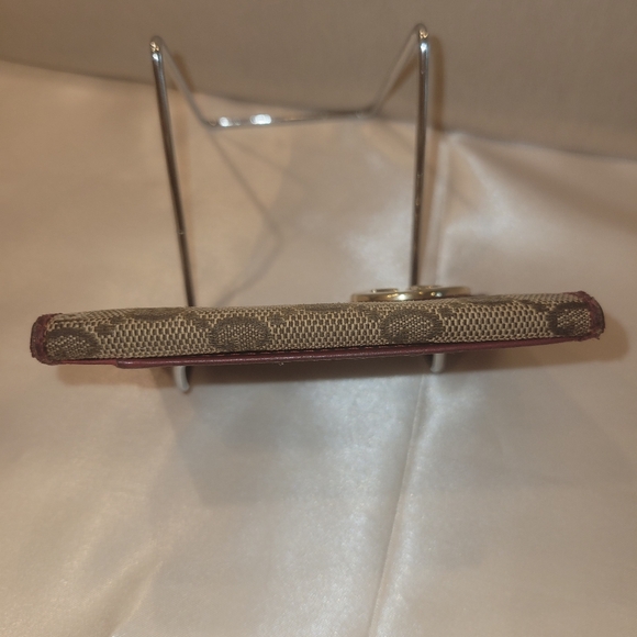 GUCCI Interlocking GG Heart CARD HOLDER Red - Picture 3 of 5